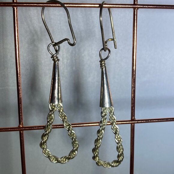 Vintage Sterling Silver French Wire Dangle Earrings EUC - Picture 1 of 3